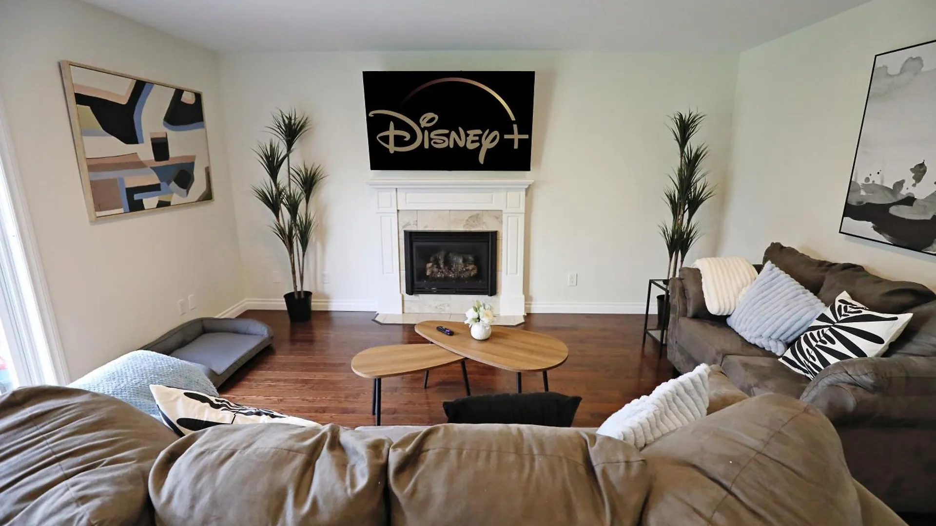 Family Pet Friendly Ac Disney Near Wem Edmonton