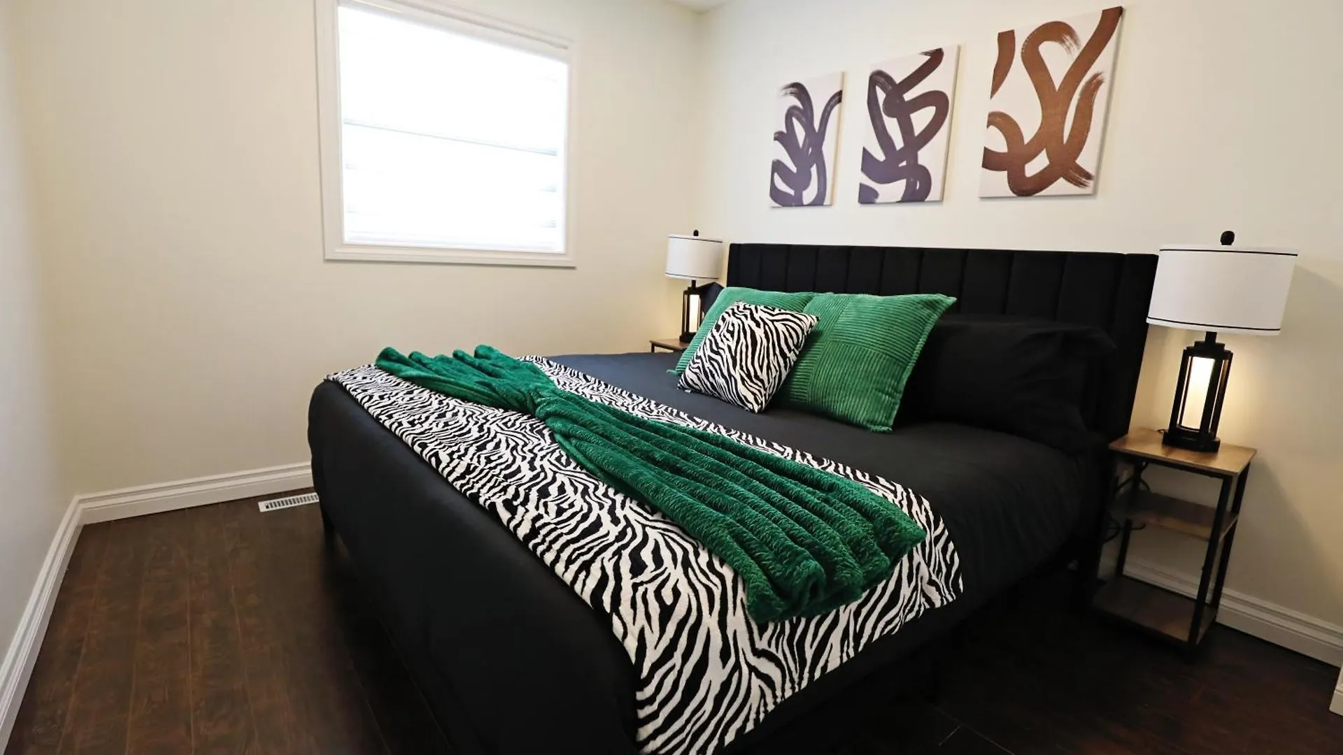 Family Pet Friendly Ac Disney Near Wem Edmonton Canada