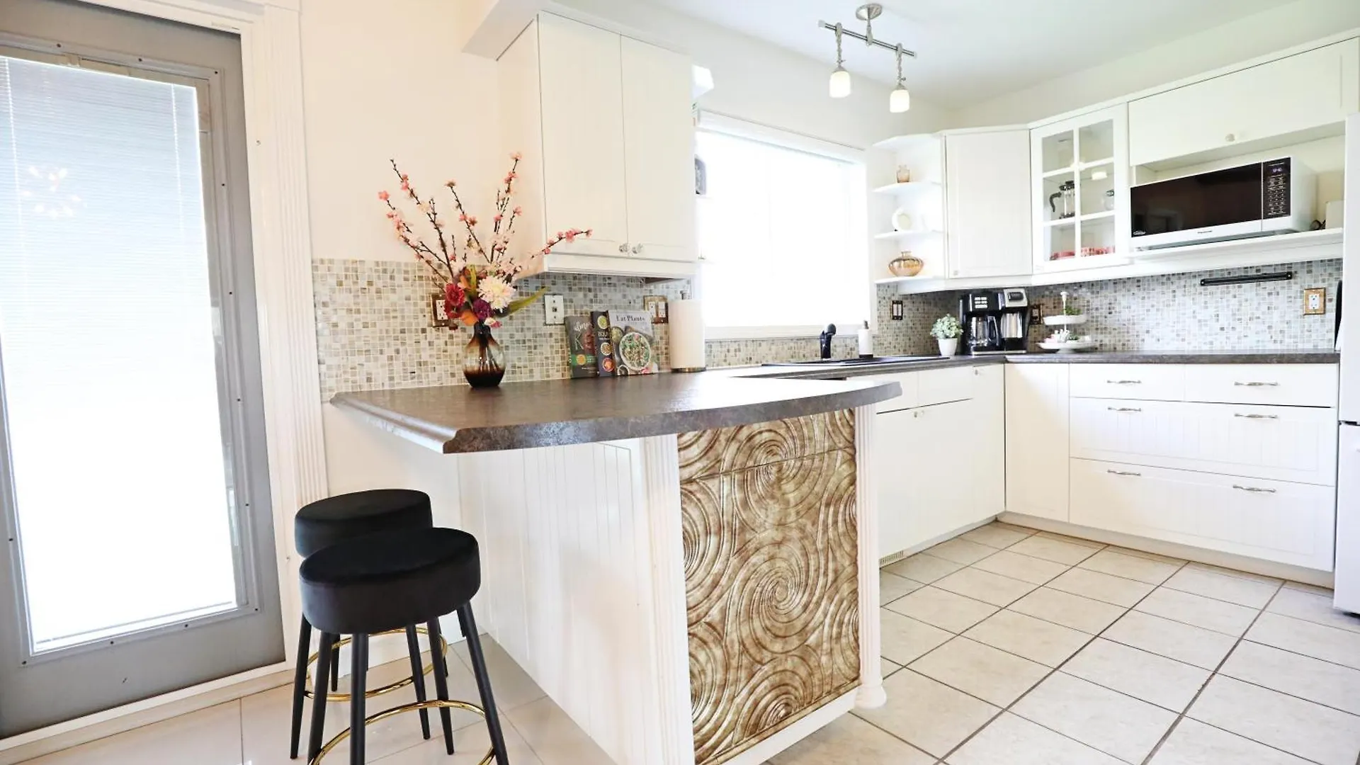 Family Pet Friendly Ac Disney Near Wem Edmonton 0*,  Canada
