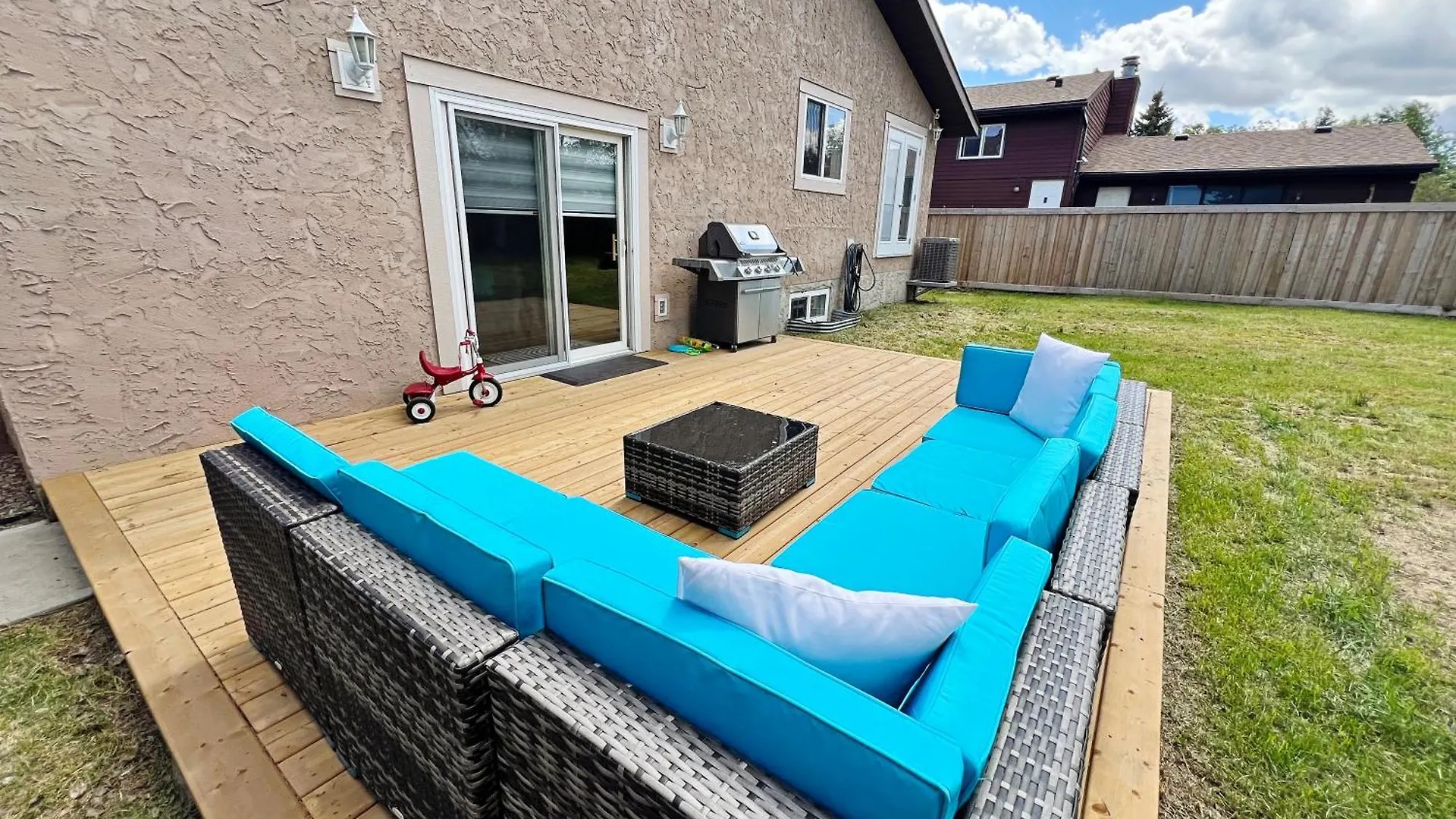 Family Pet Friendly Ac Disney Near Wem Edmonton 0*,  Canada